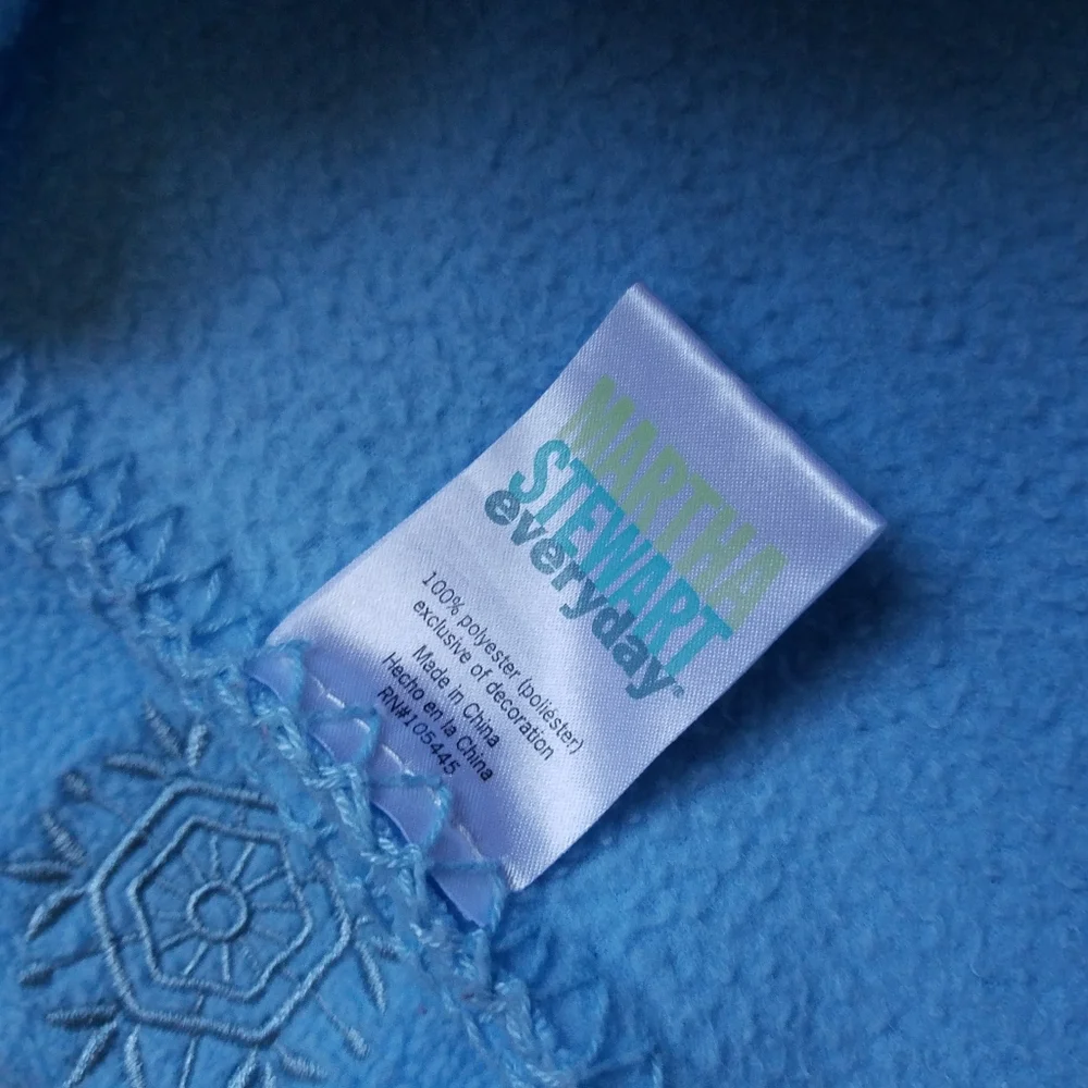 Martha Stewart Everyday Blue Snowflake Pillow & Blanket Set Fleece Blanket
